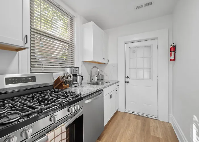 Shadyside 1c Spacious And Cozy Private Bedroom With Shared Bathroom Privatunterkunft